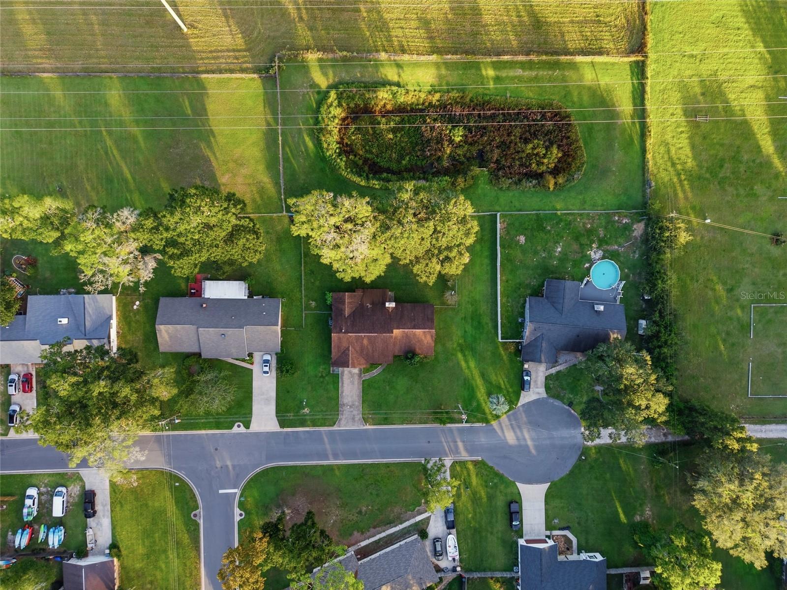 Image 29 of 35 For 1741 43rd Terrace