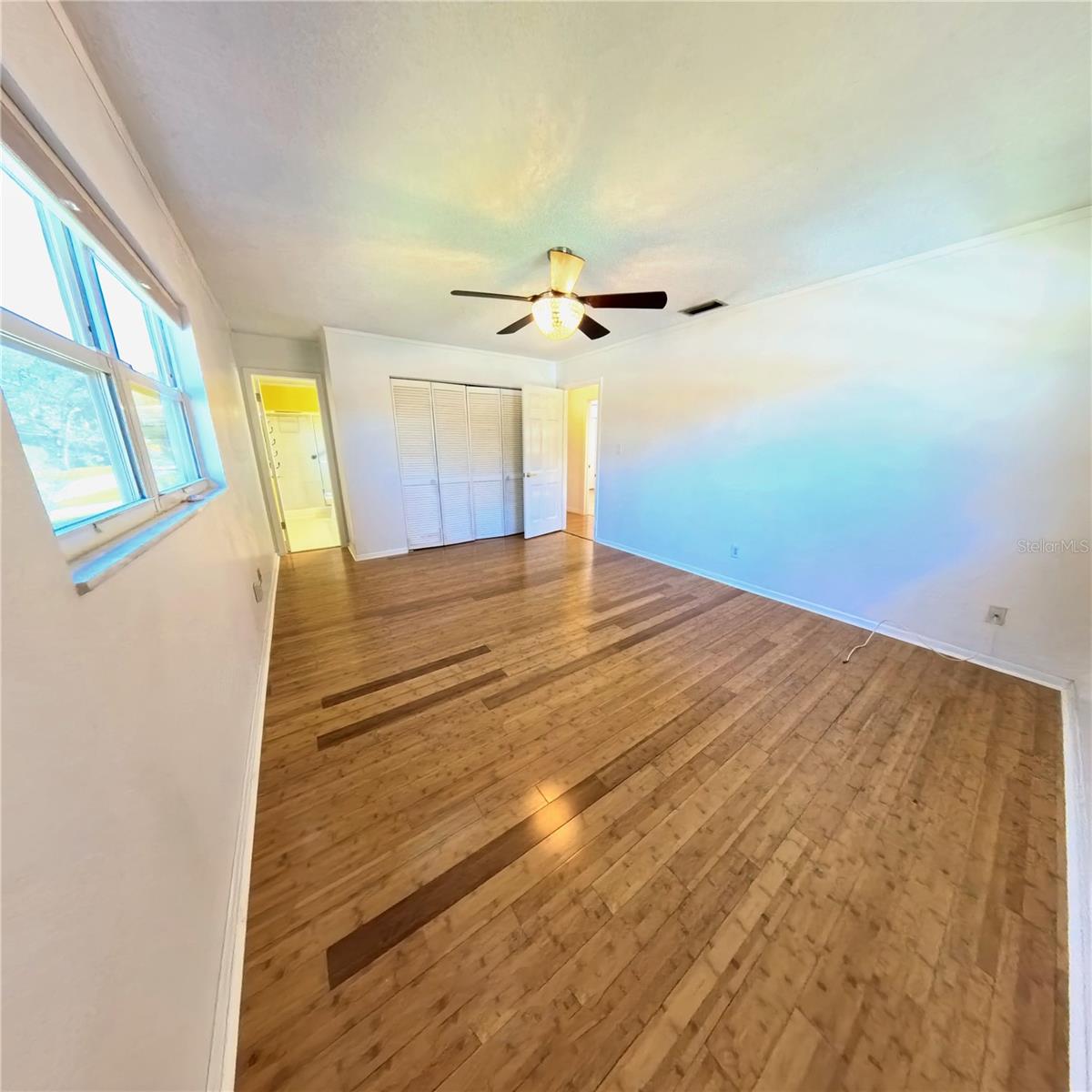 Image 32 of 41 For 2146 7th Street