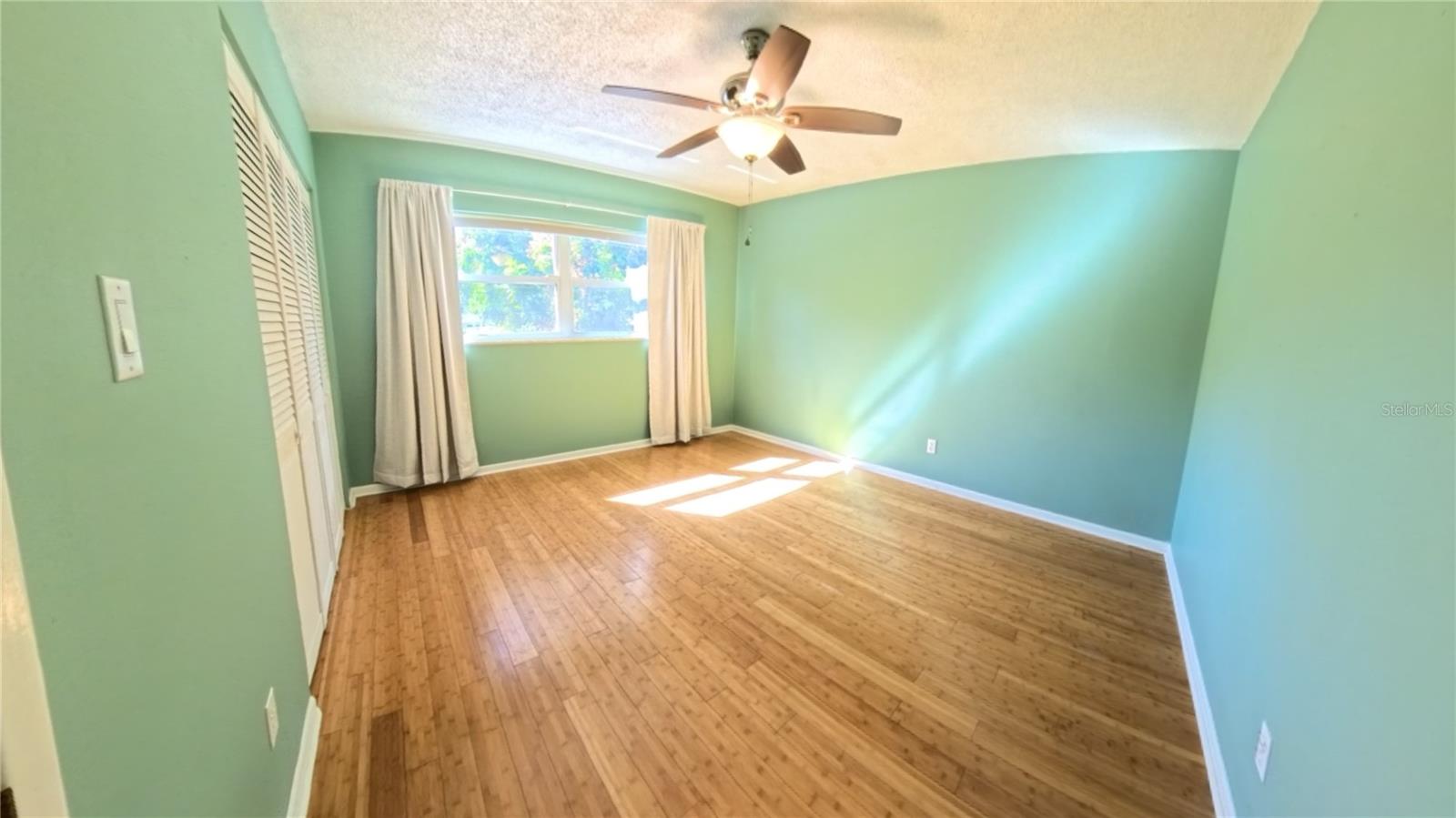 Image 35 of 41 For 2146 7th Street