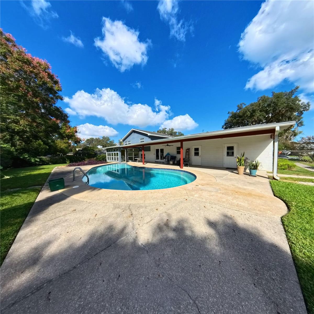 Image 38 of 41 For 2146 7th Street