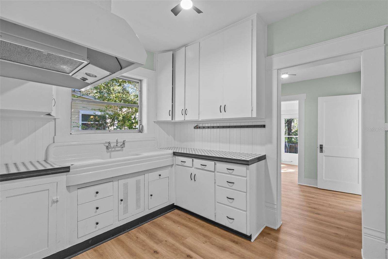 Image 27 of 52 For 317 Highland Street