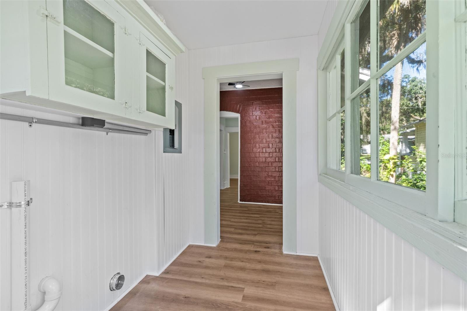 Image 31 of 52 For 317 Highland Street