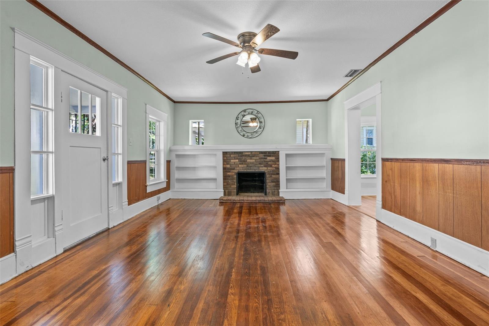 Image 4 of 52 For 317 Highland Street