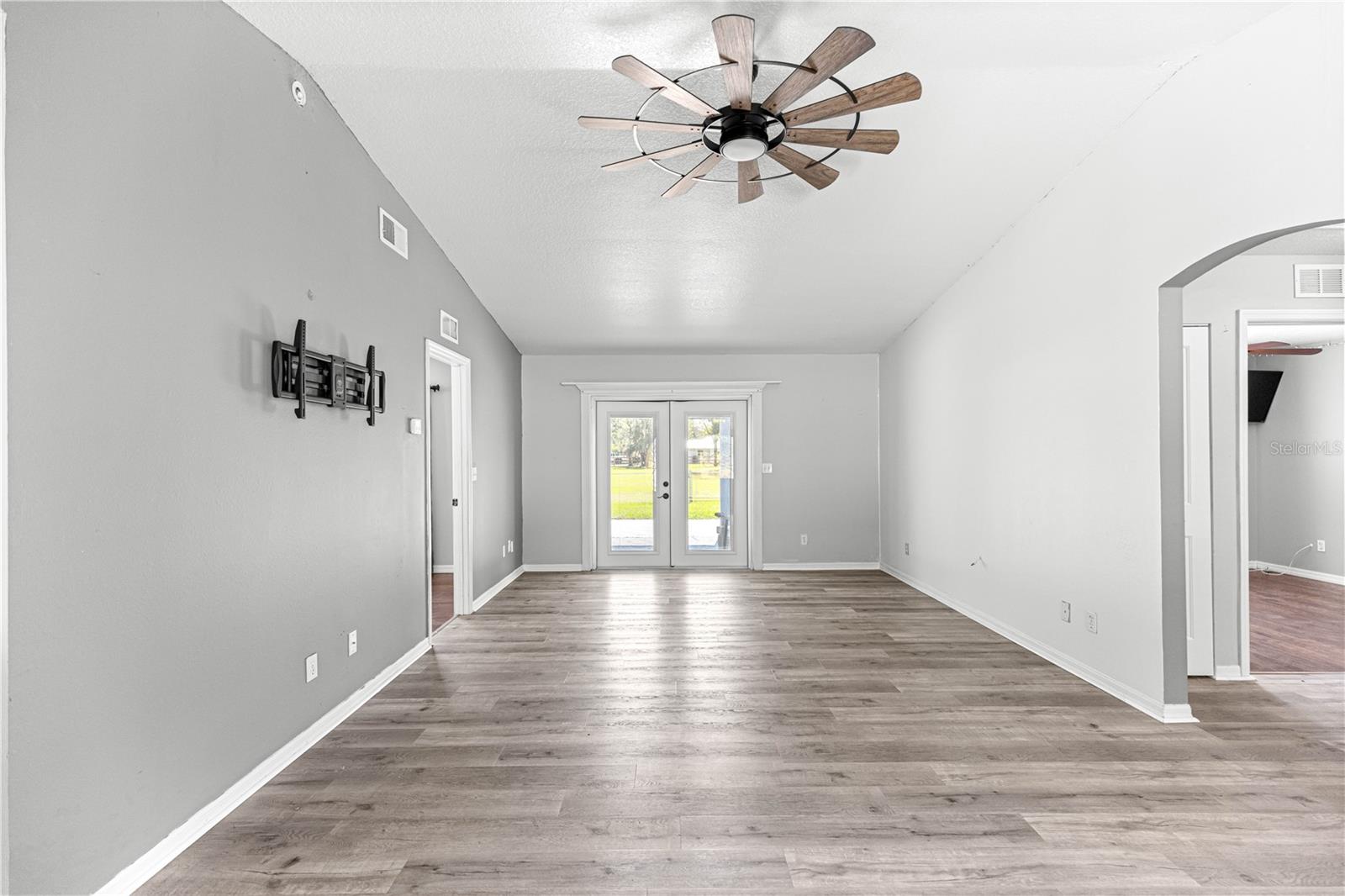 Image 17 of 34 For 8984 126th Place