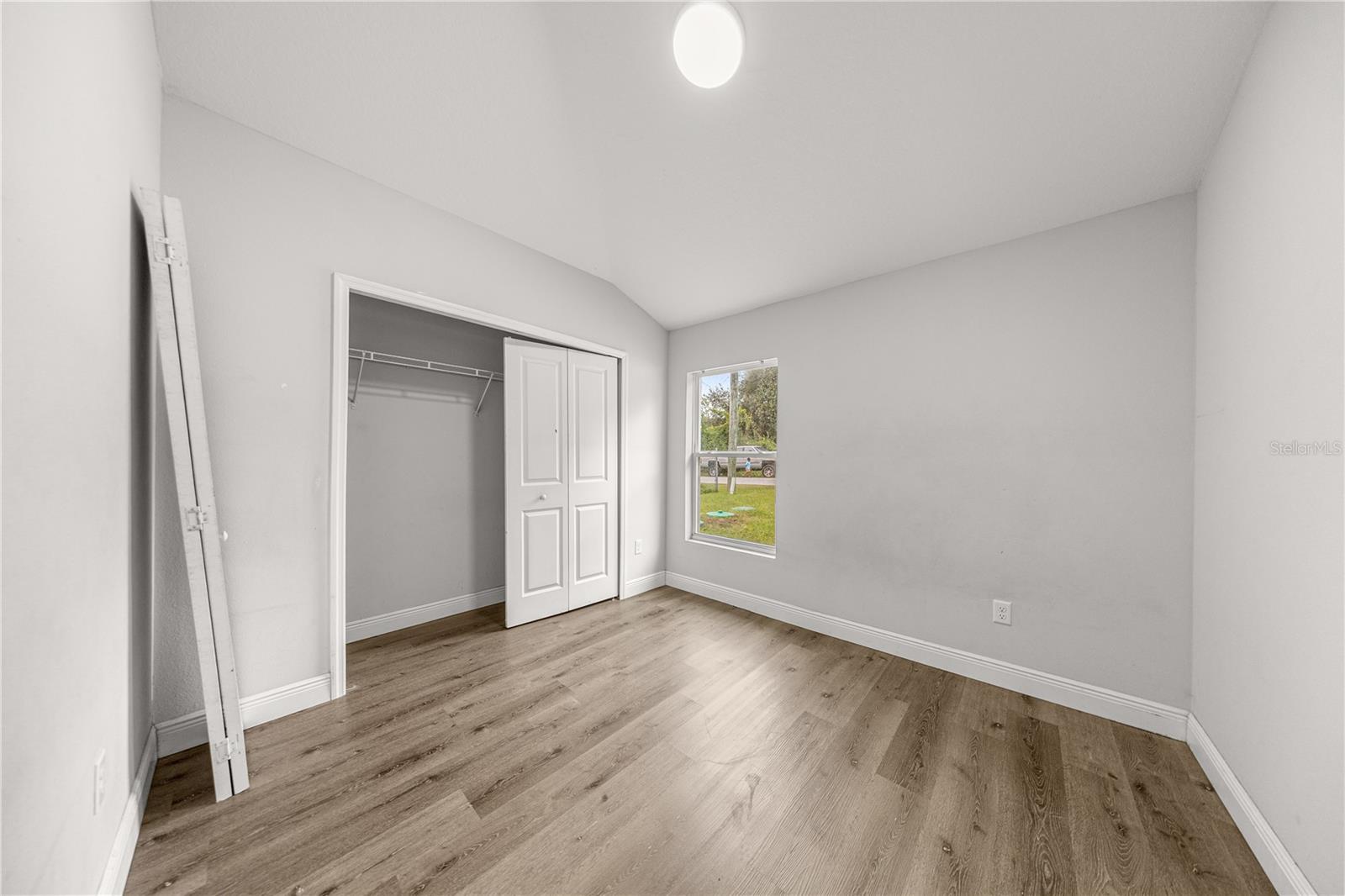 Image 14 of 19 For 5872 2nd Place