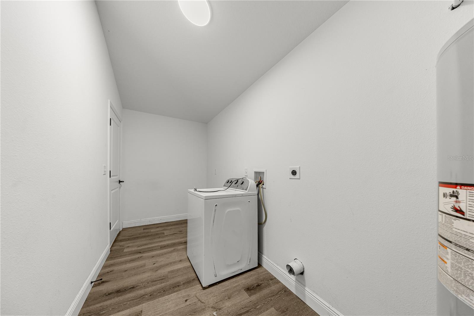 Image 17 of 19 For 5872 2nd Place