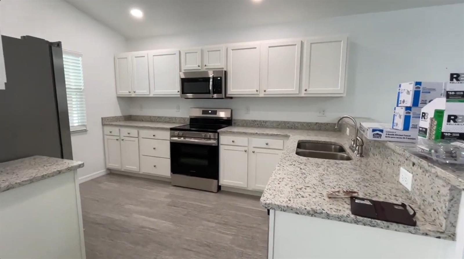 Image 5 of 21 For 6386 Rush Street