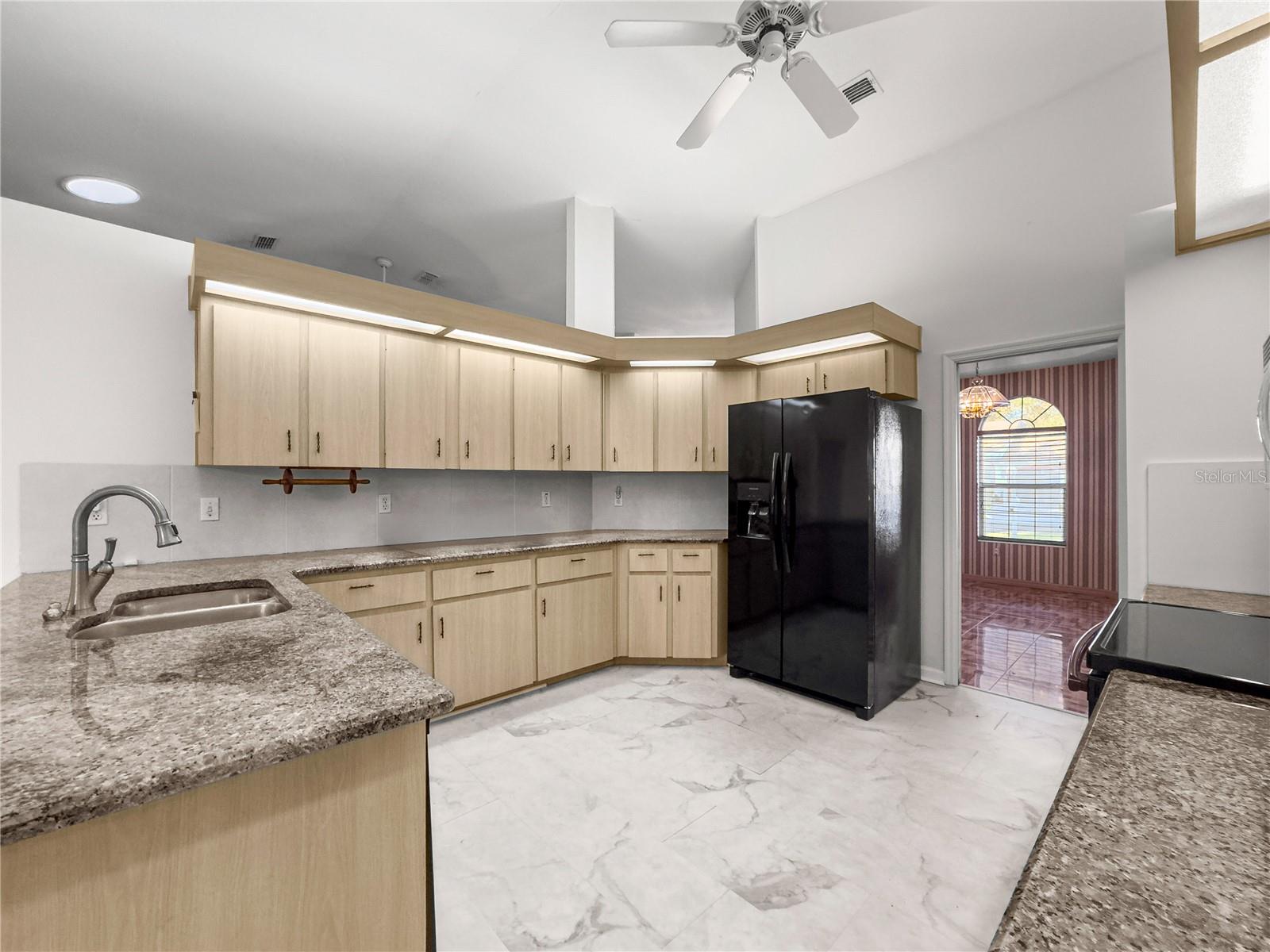 Image 7 of 31 For 11465 75th Terrace Road