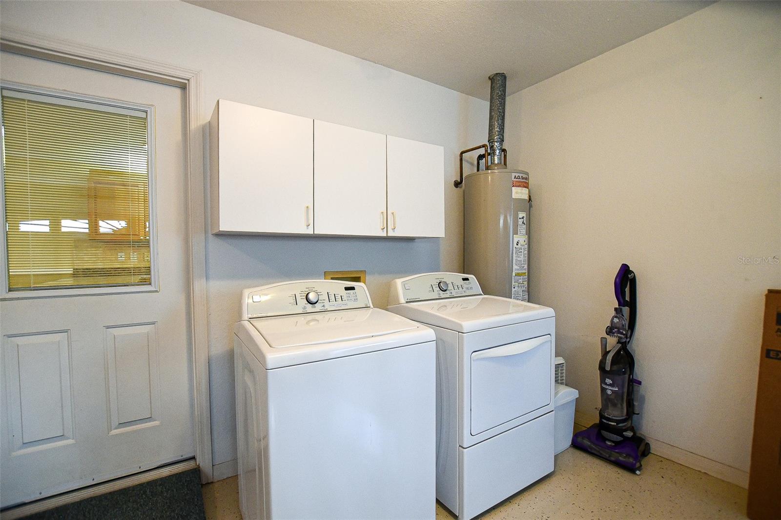 Image 36 of 83 For 9033 135th Loop