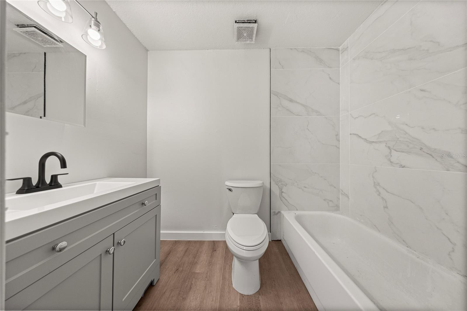 Image 3 of 5 For 2931 52nd Avenue A