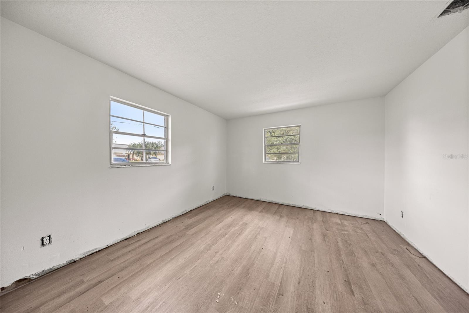 Image 4 of 5 For 2931 52nd Avenue A