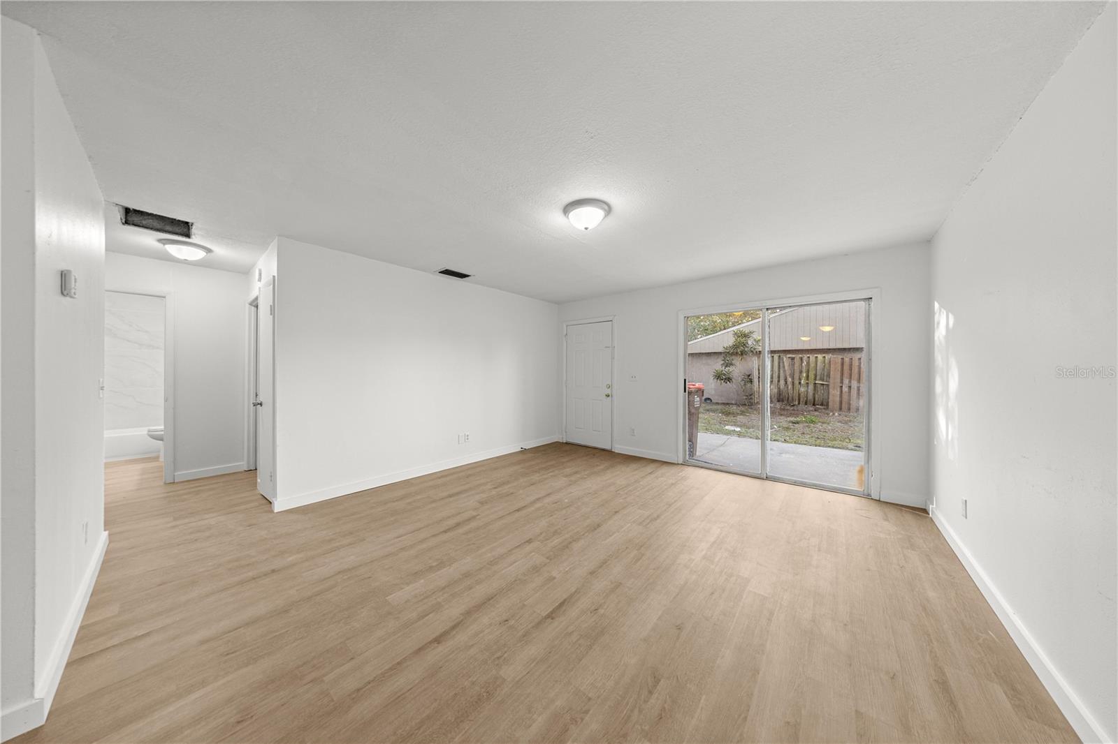 Image 10 of 16 For 2931 52nd Avenue C