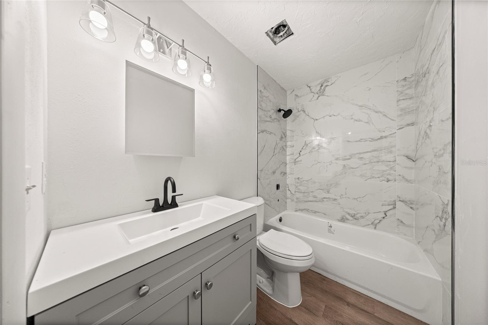 Image 9 of 9 For 2931 52nd Avenue D