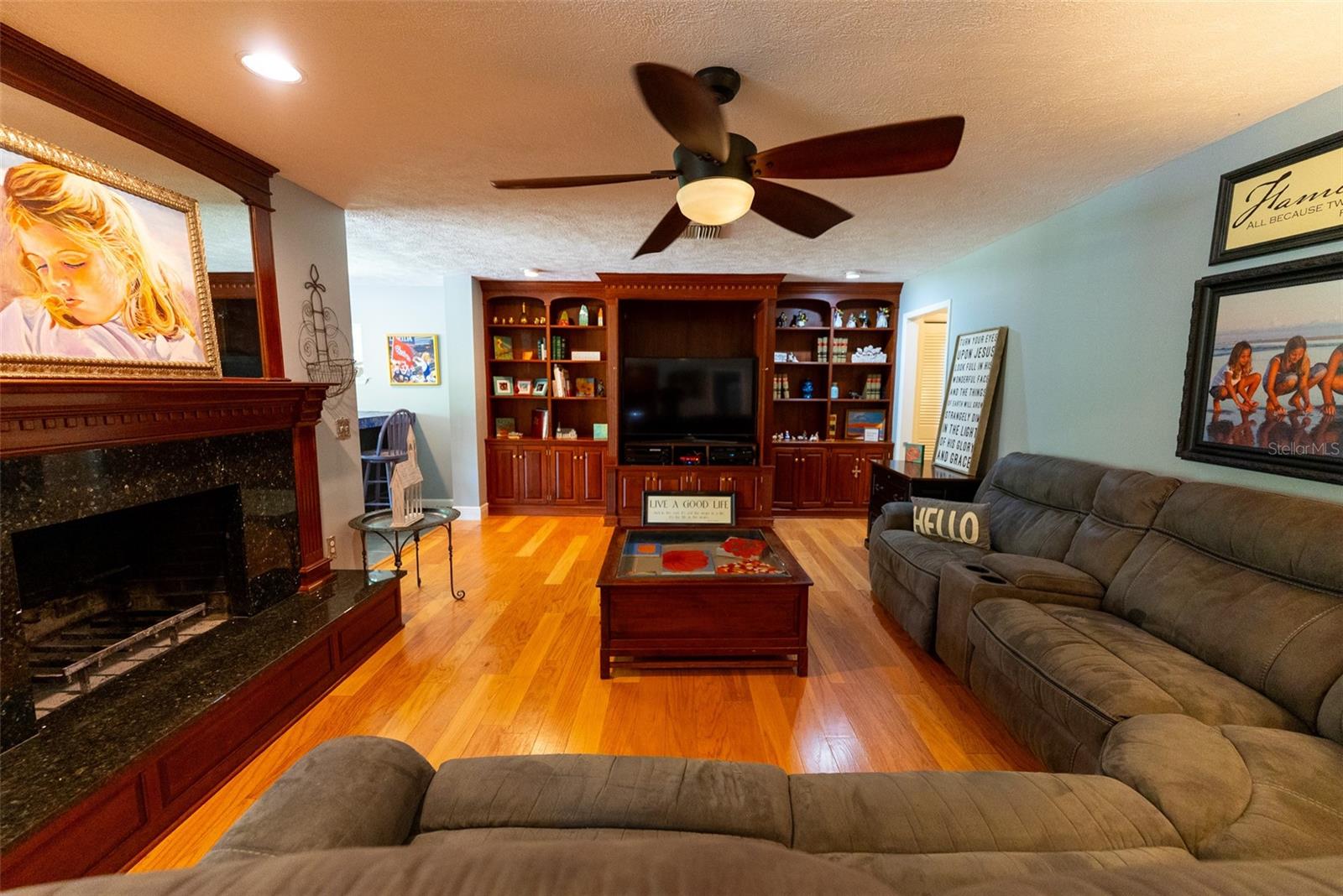 Image 18 of 54 For 2321 11th Street