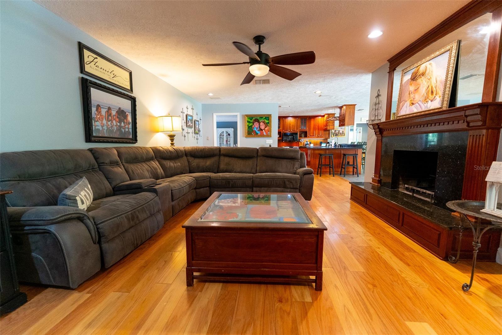 Image 21 of 54 For 2321 11th Street