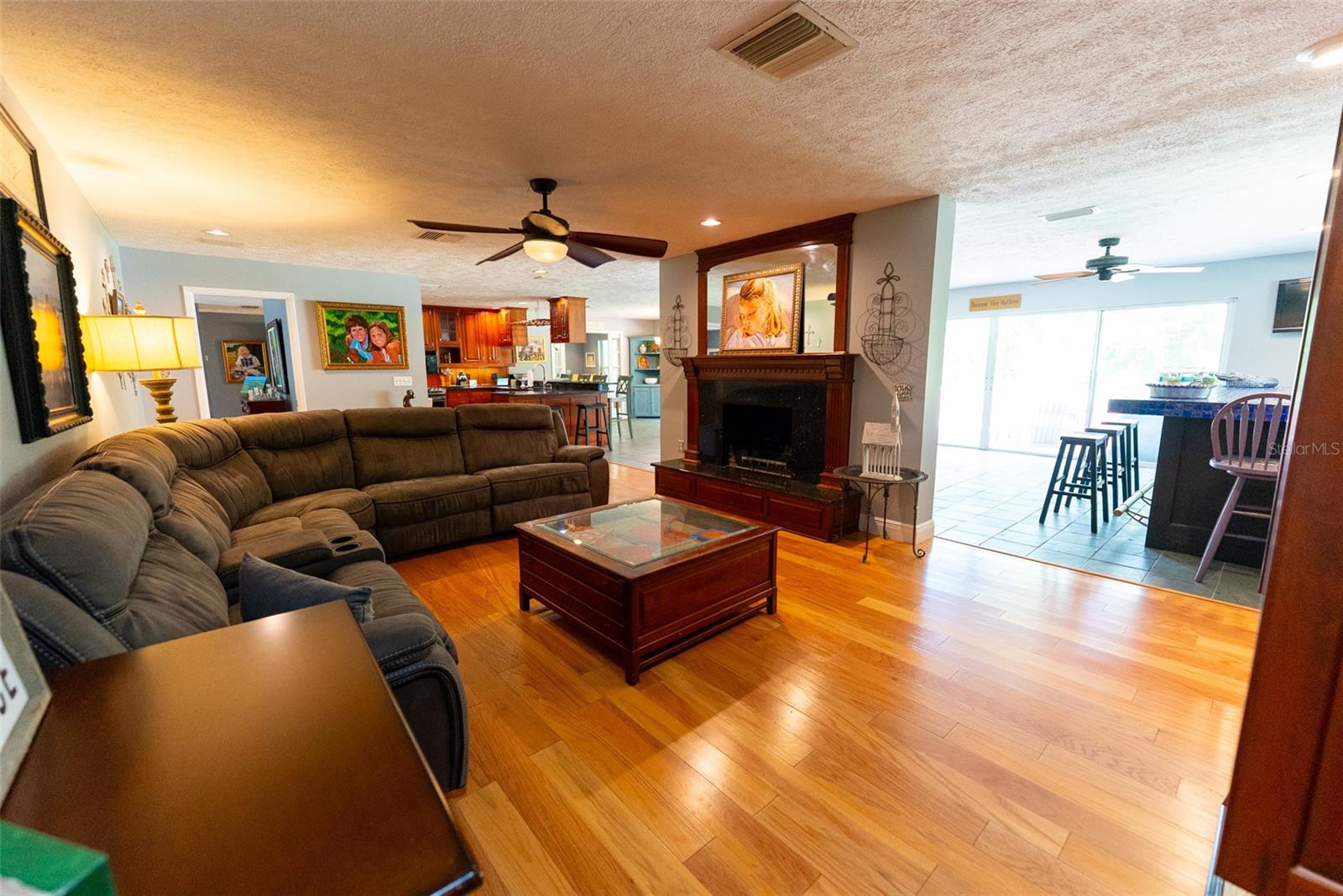 Image 22 of 54 For 2321 11th Street