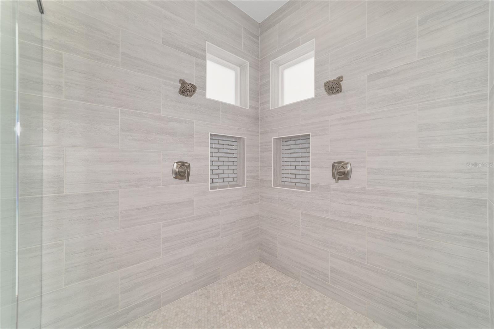 Image 34 of 91 For 1718 27th Street