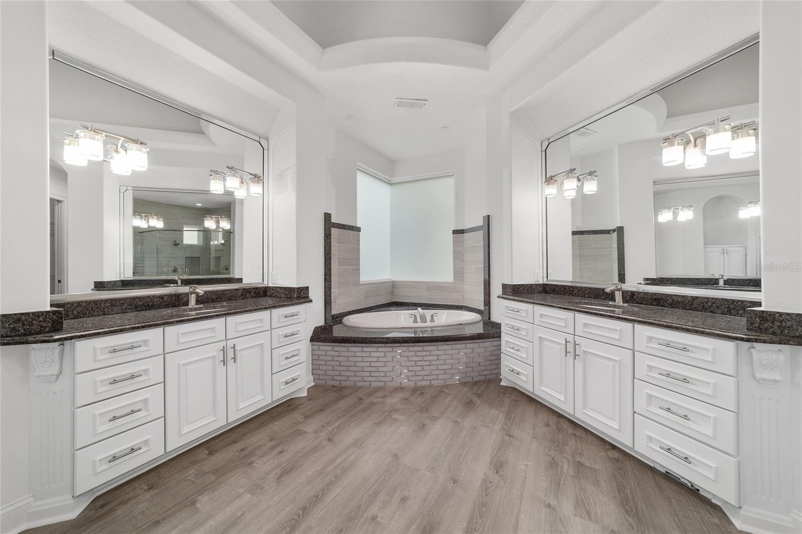 Image 35 of 91 For 1718 27th Street