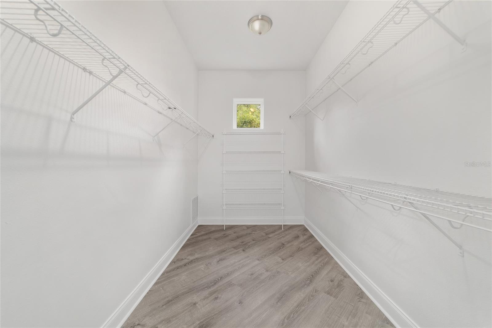 Image 38 of 91 For 1718 27th Street