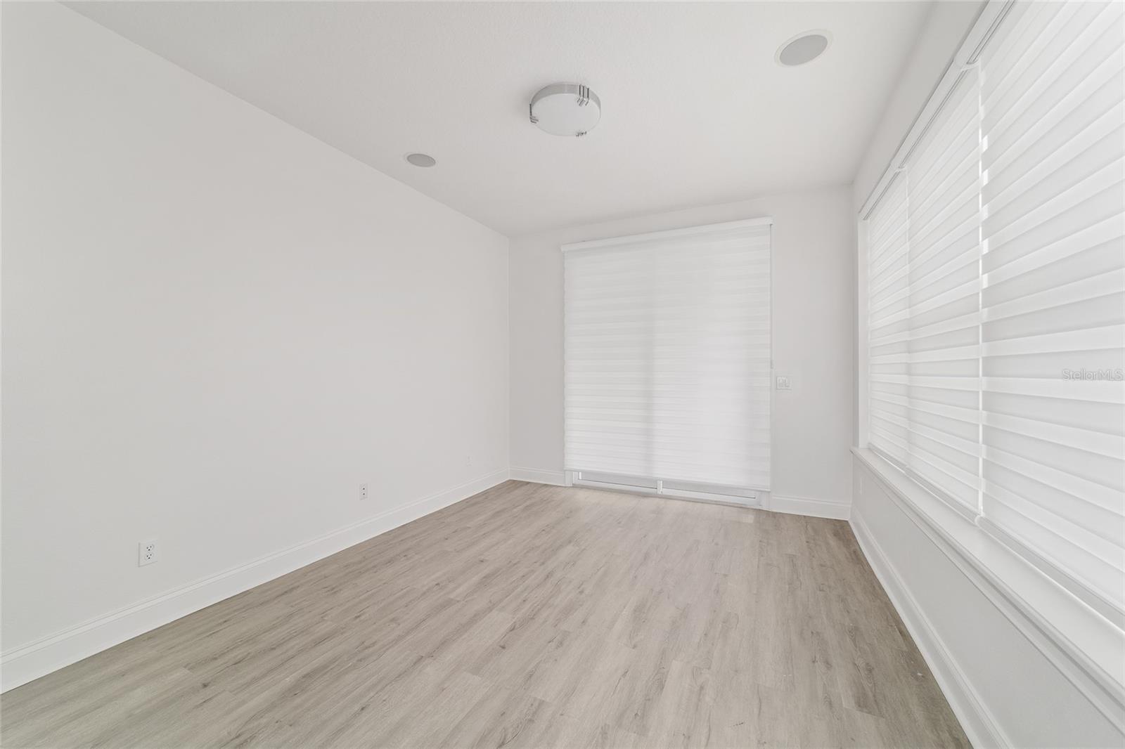 Image 43 of 91 For 1718 27th Street