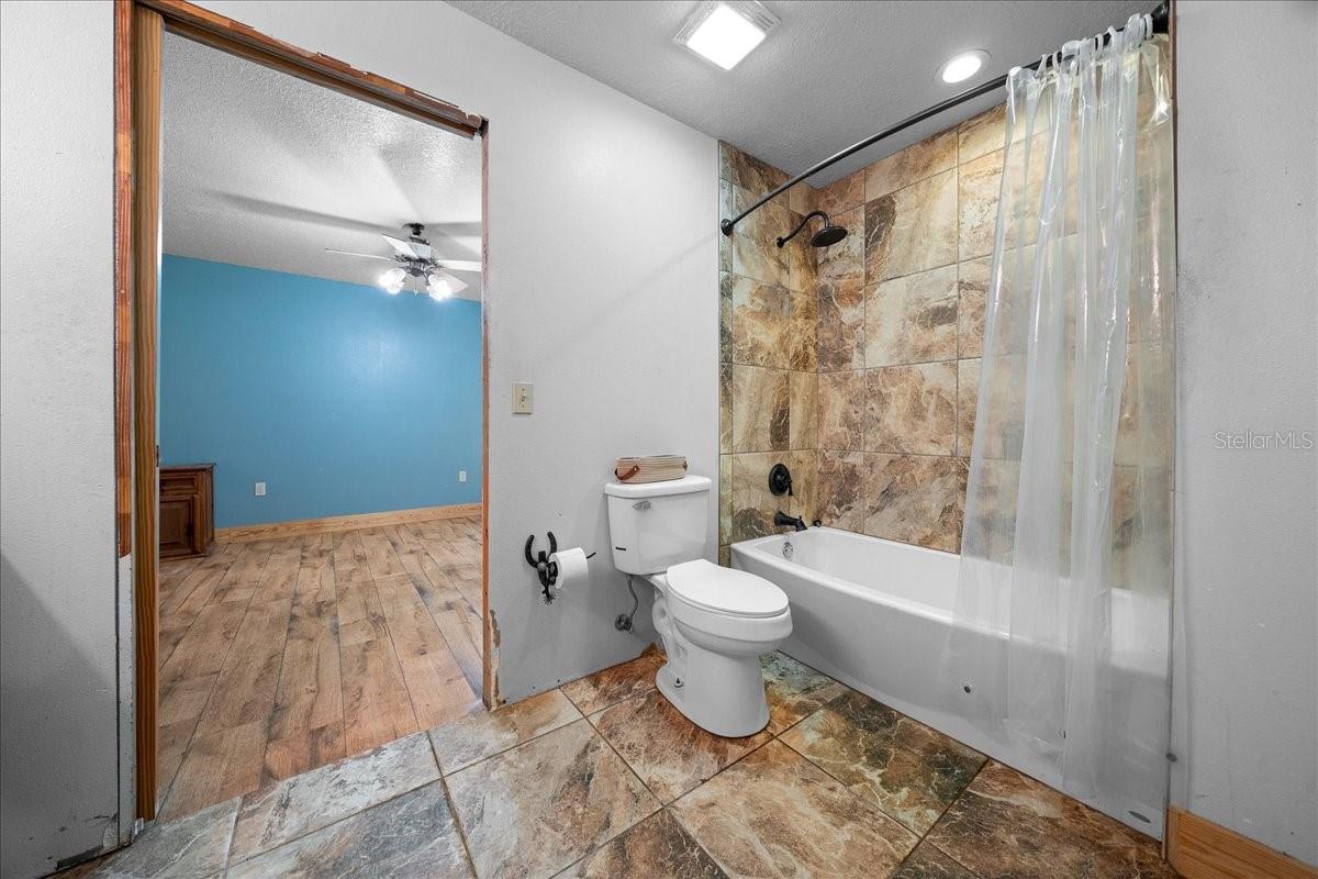 Image 17 of 75 For 3135 49th Street