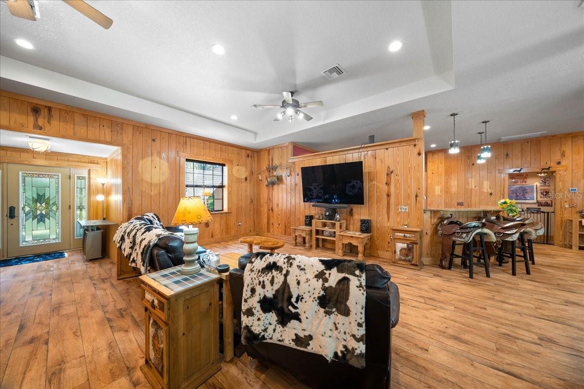 Image 32 of 75 For 3135 49th Street