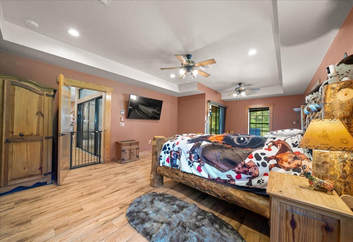 Image 43 of 75 For 3135 49th Street