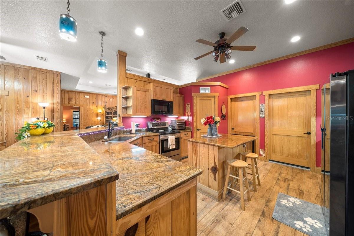 Image 7 of 75 For 3135 49th Street