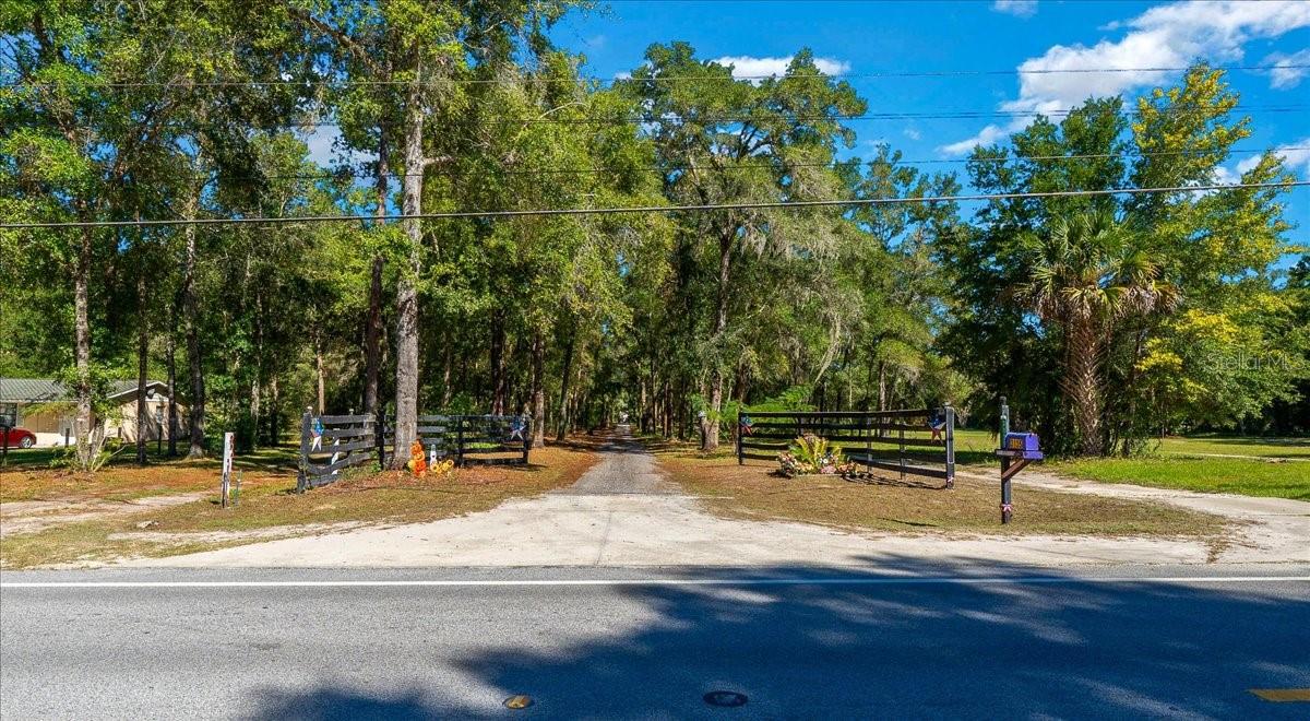 Image 73 of 75 For 3135 49th Street