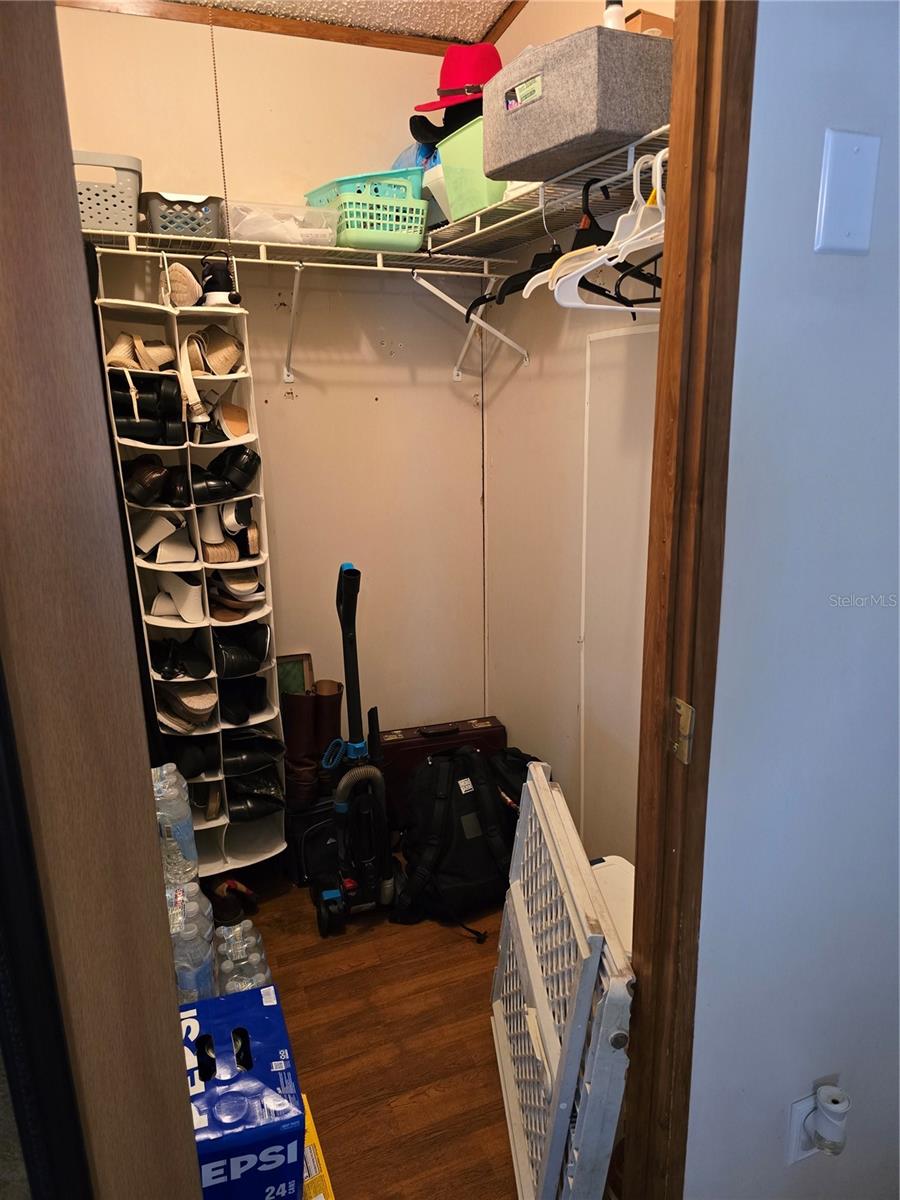 Image 13 of 19 For 12667 101st Court