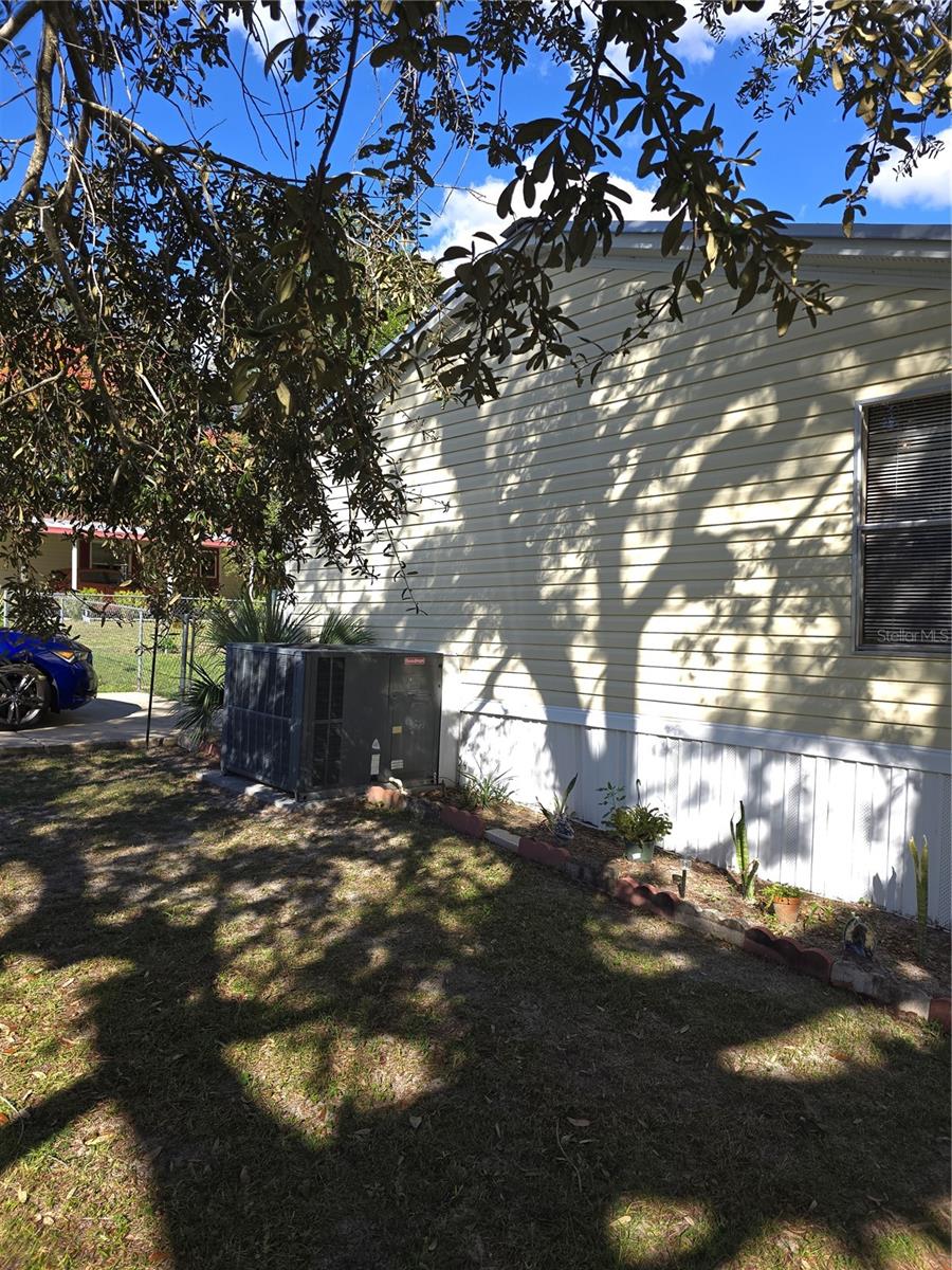 Image 6 of 19 For 12667 101st Court