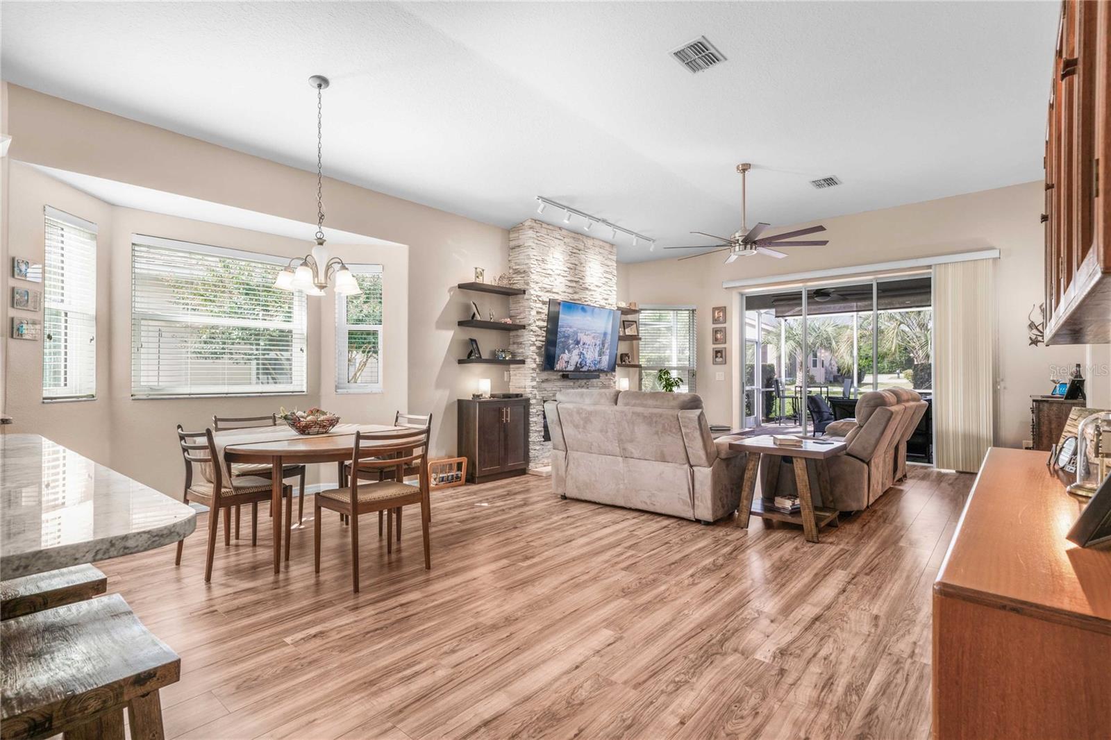 Image 10 of 61 For 2344 Andrea Point