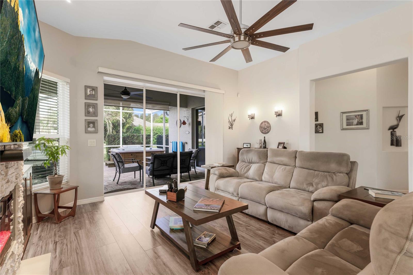 Image 11 of 61 For 2344 Andrea Point