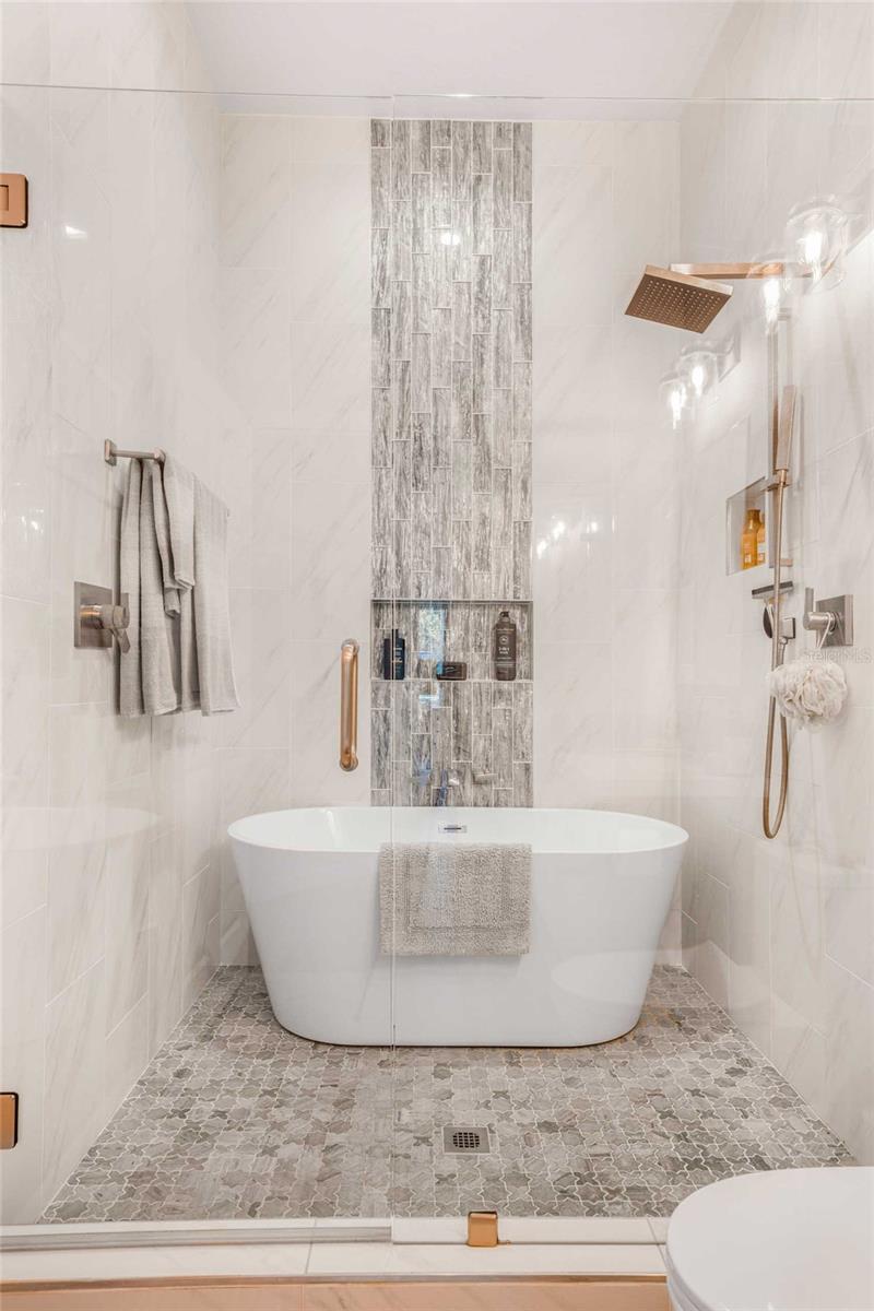 Image 16 of 61 For 2344 Andrea Point