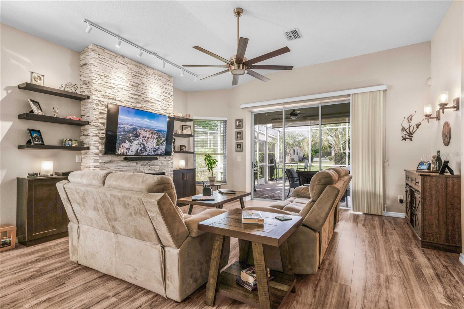 Image 26 of 61 For 2344 Andrea Point