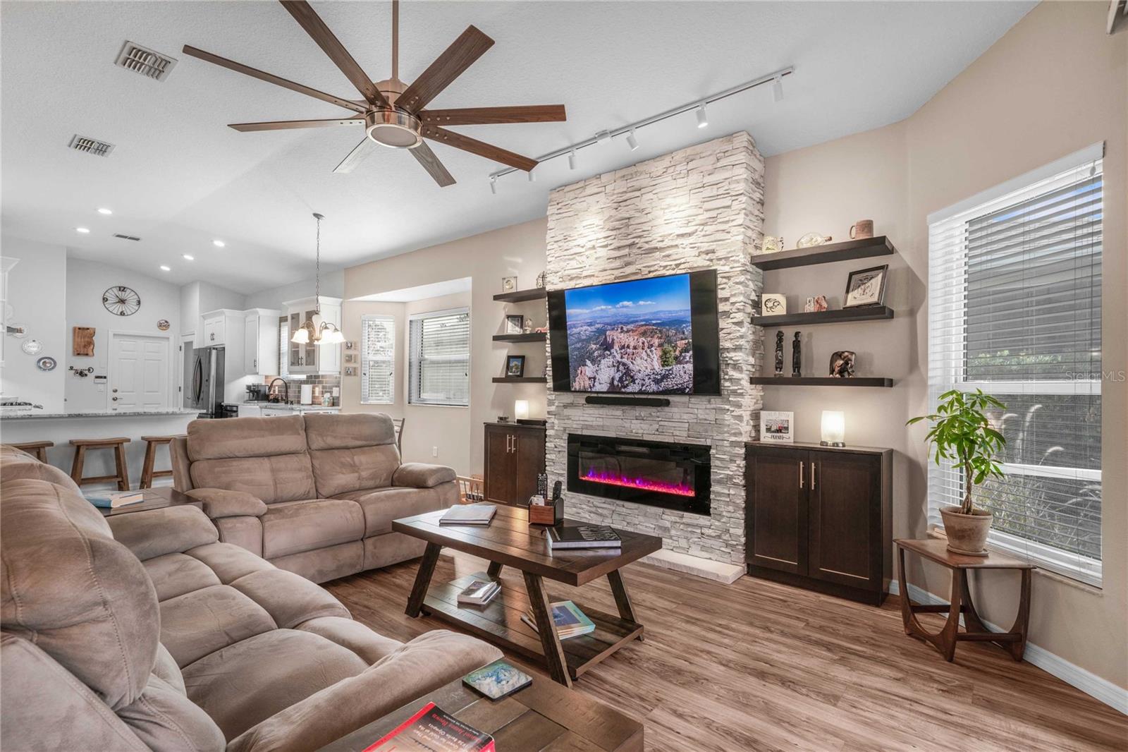 Image 27 of 61 For 2344 Andrea Point