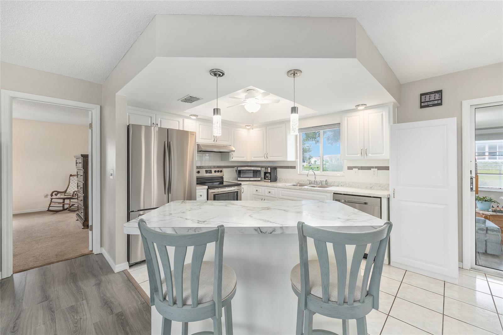 Image 7 of 40 For 6340 111th Street