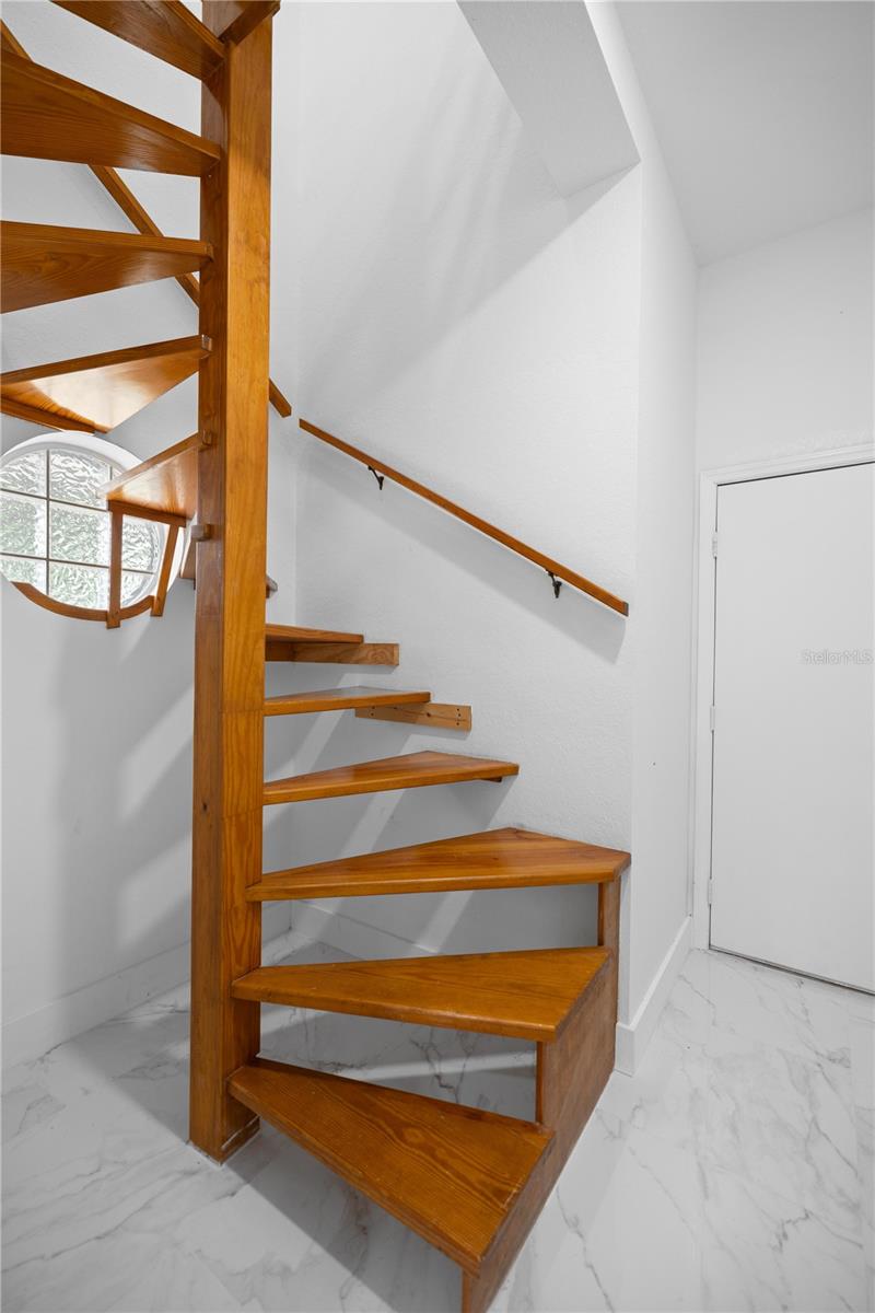 Image 37 of 74 For 1628 29th Terrace