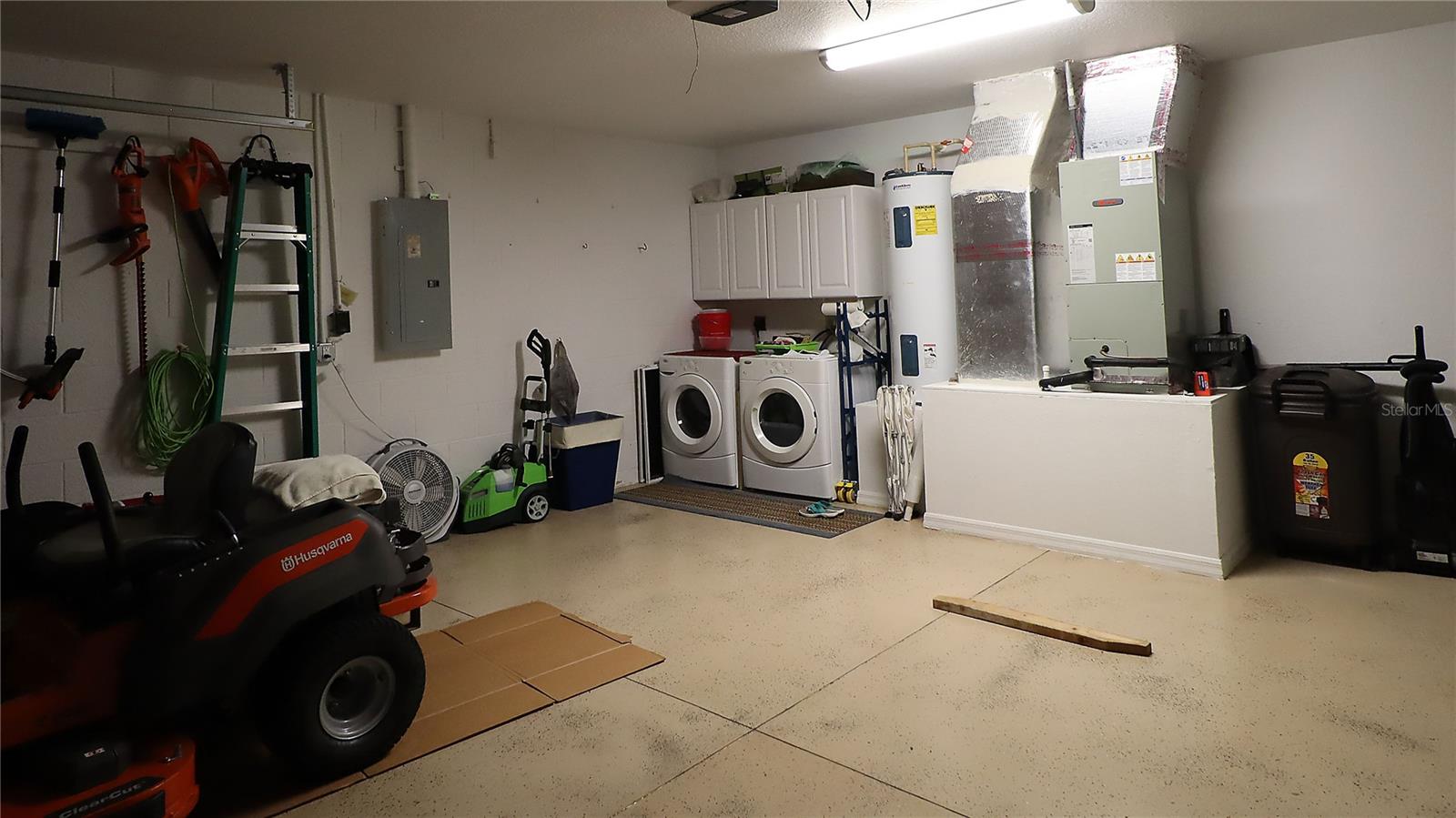 Image 23 of 33 For 13777 44th Avenue