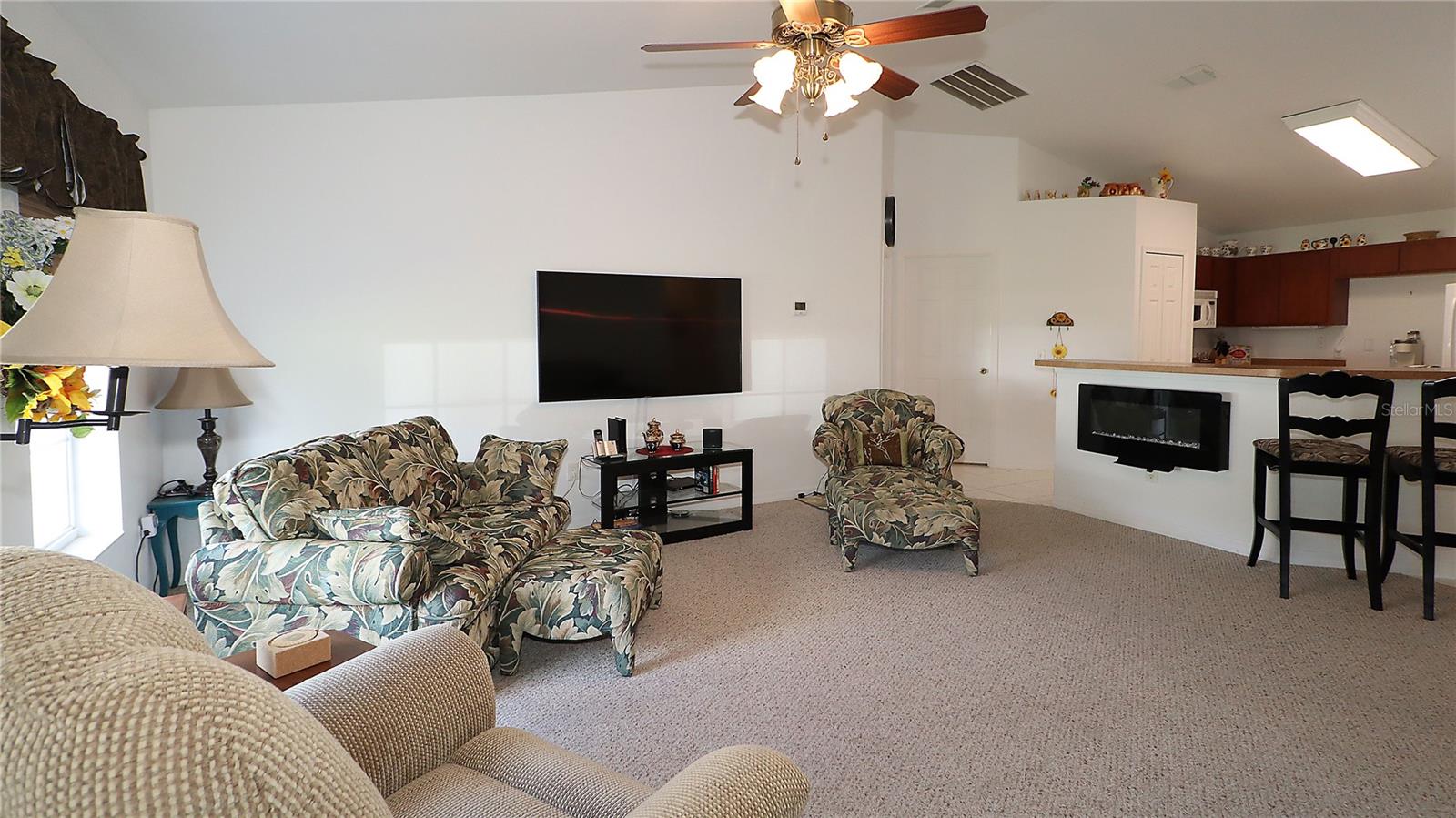 Image 7 of 33 For 13777 44th Avenue