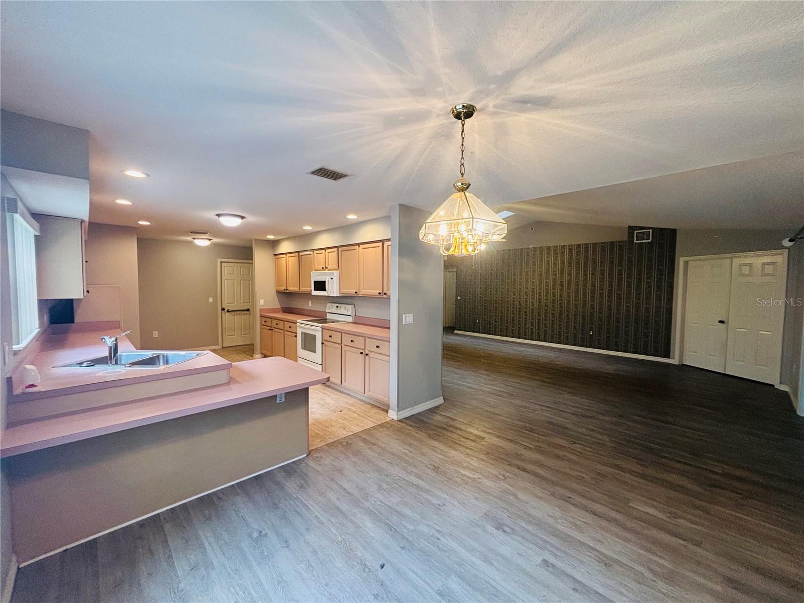 Image 6 of 29 For 177 Golf Harbor Path