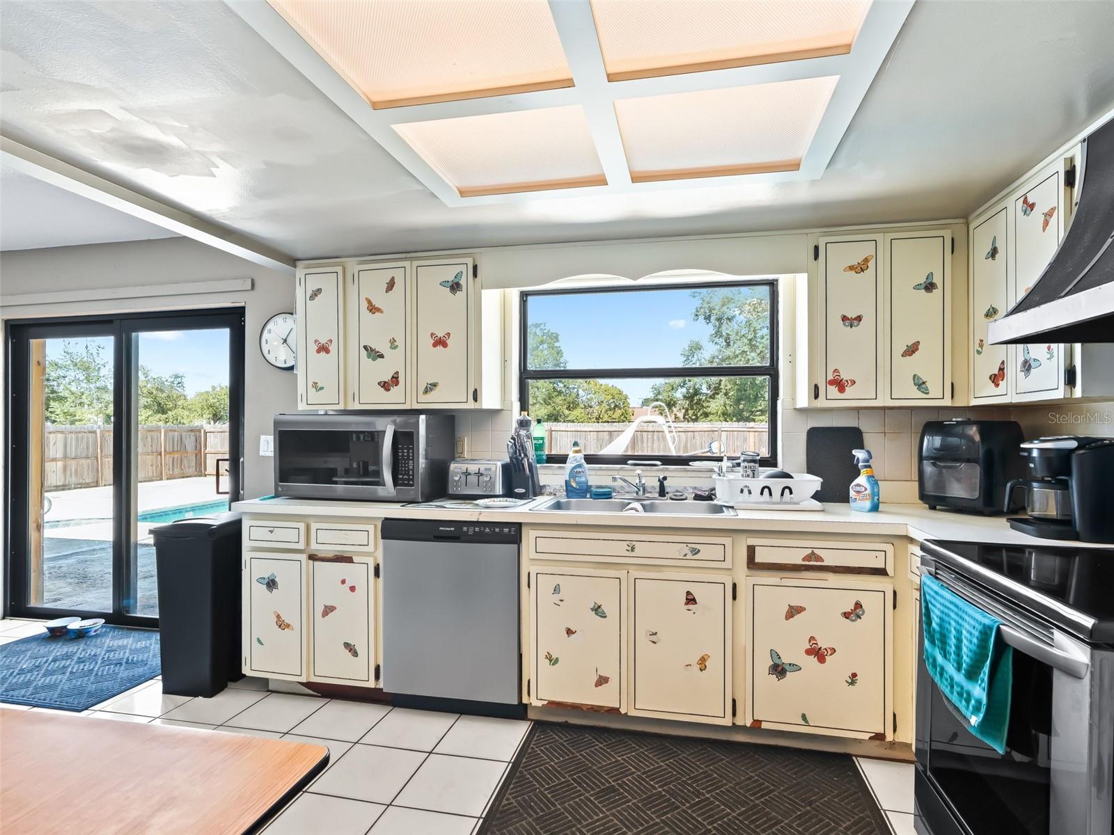 Image 8 of 26 For 11 Teak Run