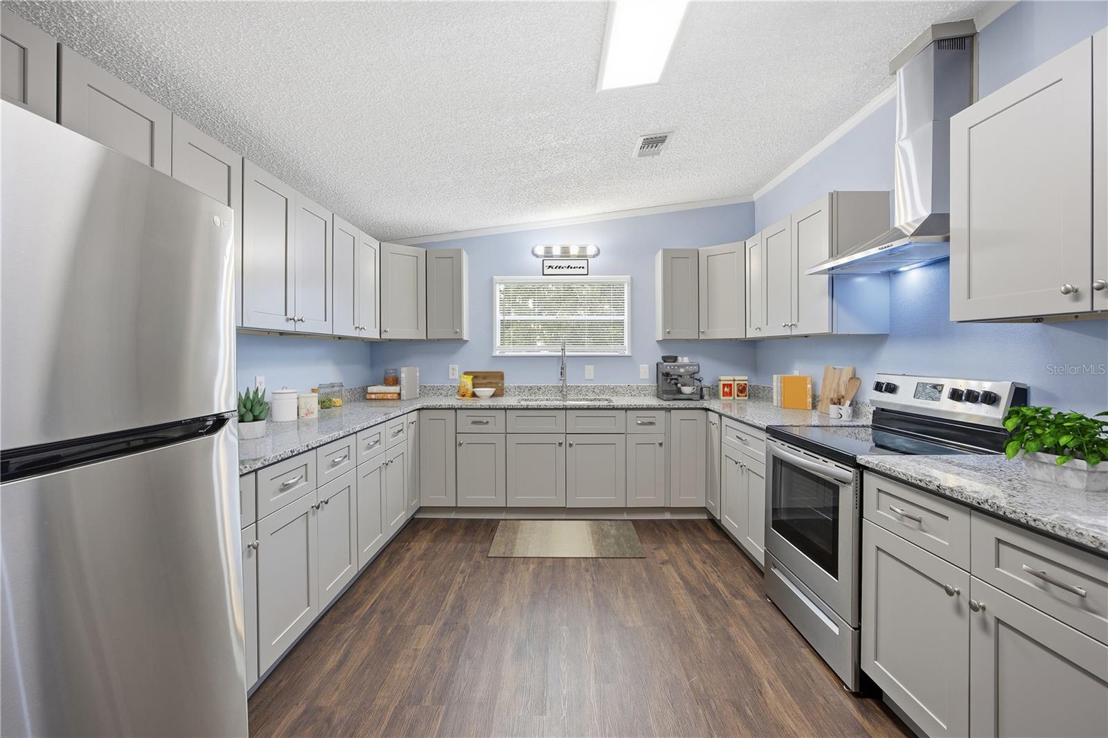 Image 13 of 38 For 6691 85th Street