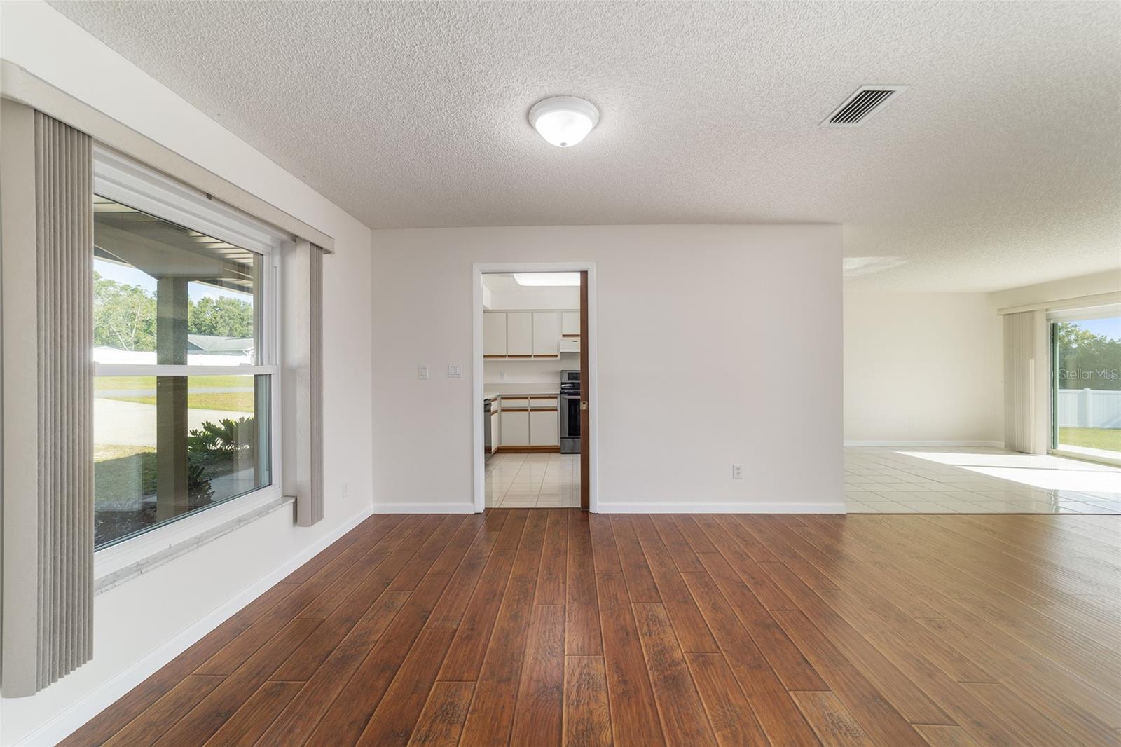 Image 25 of 75 For 10361 83rd Terrace