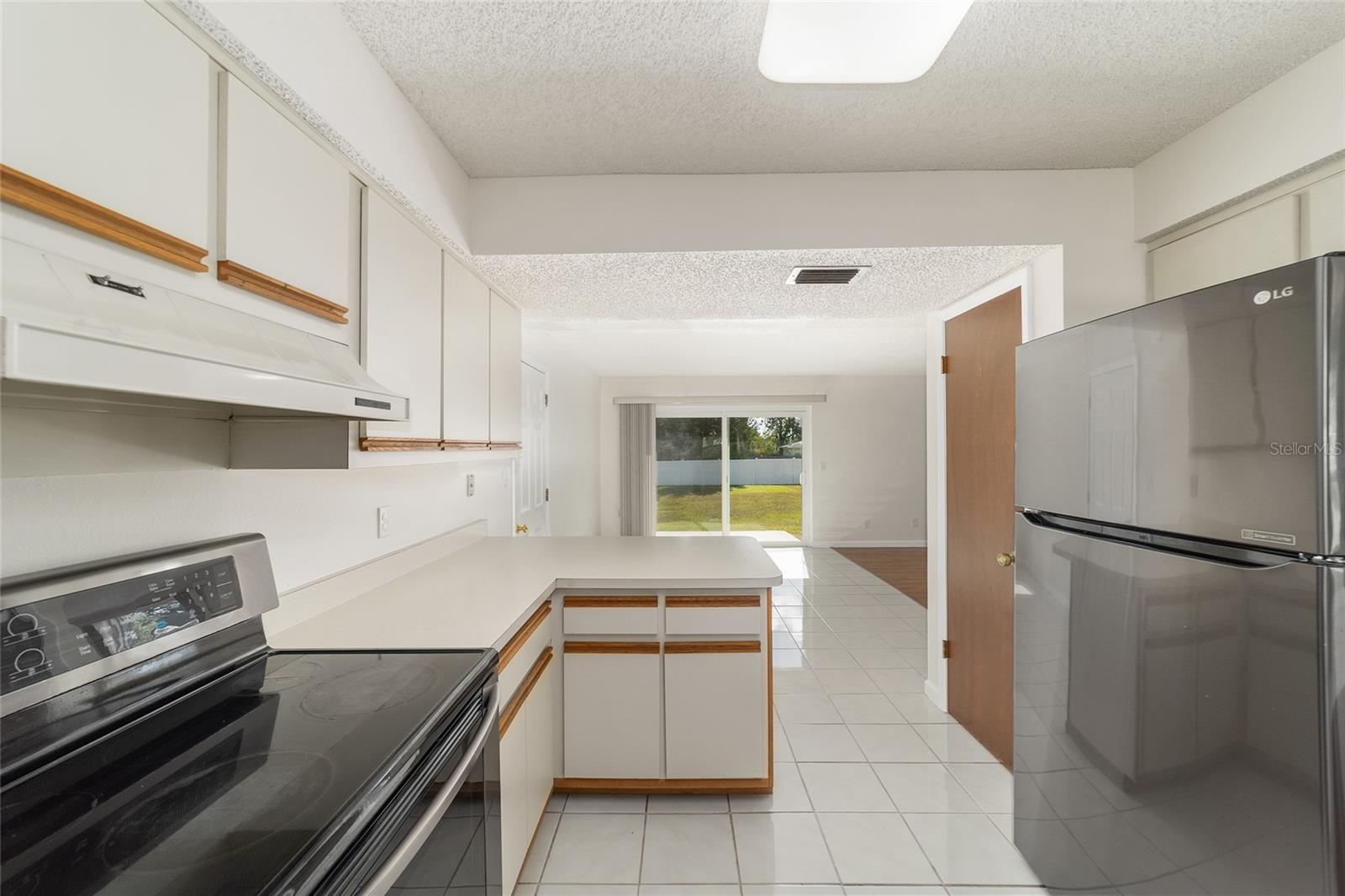 Image 41 of 75 For 10361 83rd Terrace