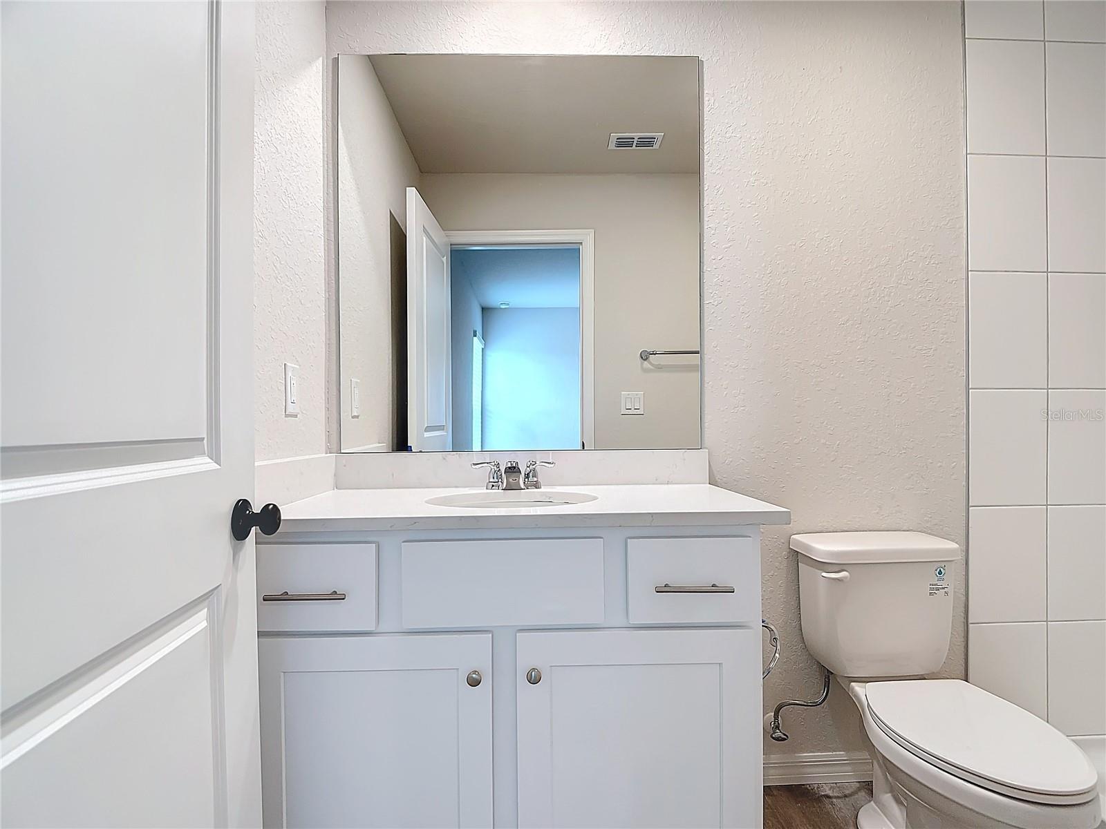 Image 30 of 37 For 27169 Washington Street