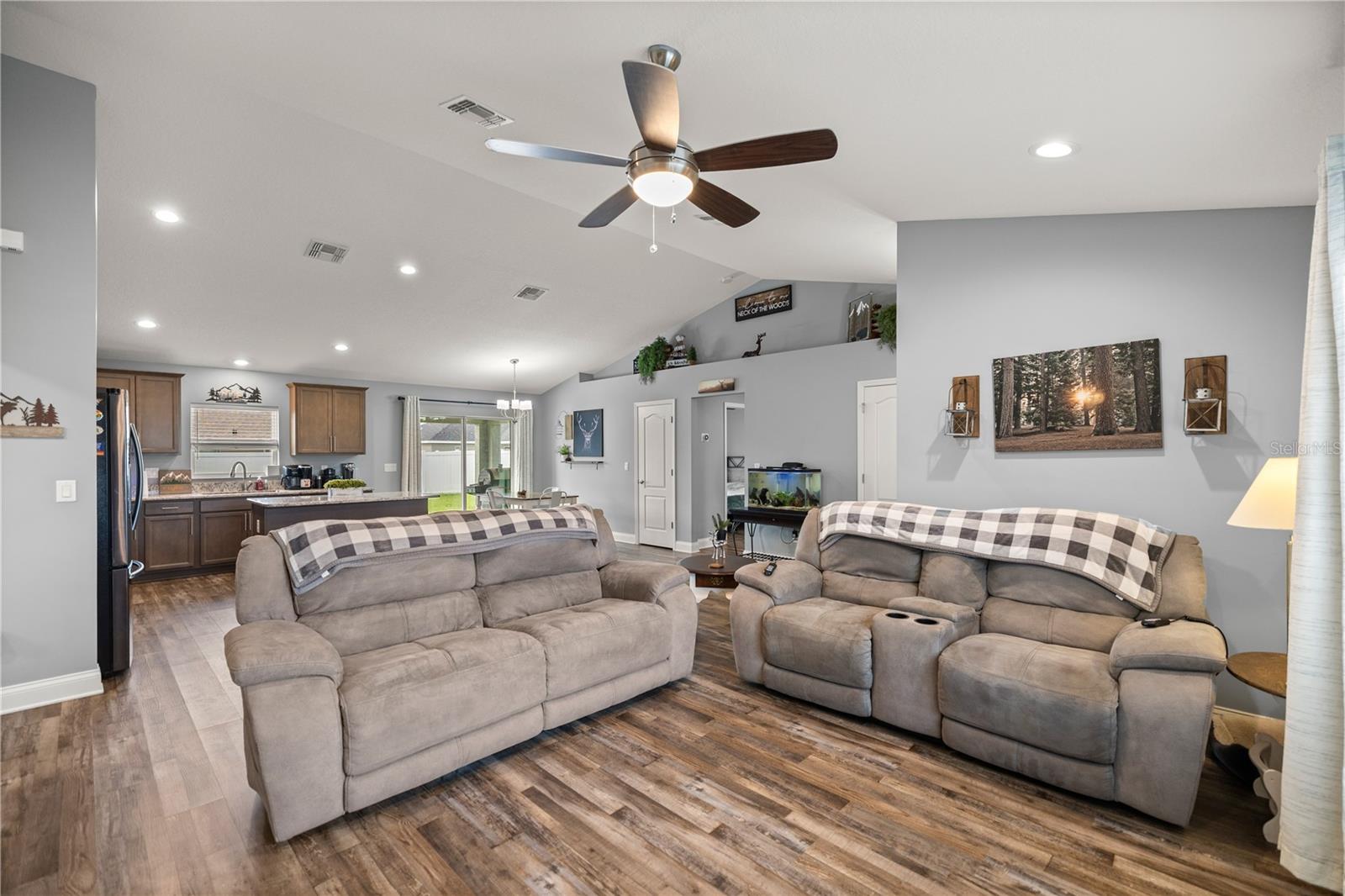 Image 10 of 34 For 4978 91st Street