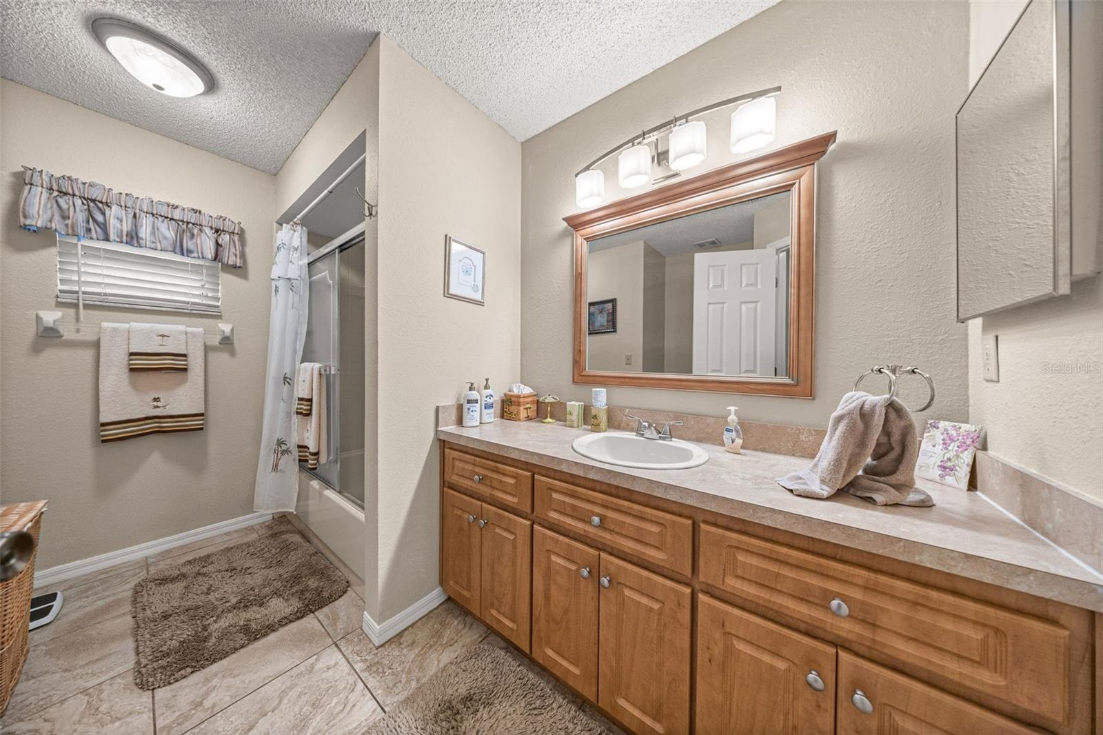 Image 17 of 38 For 10986 65th Avenue