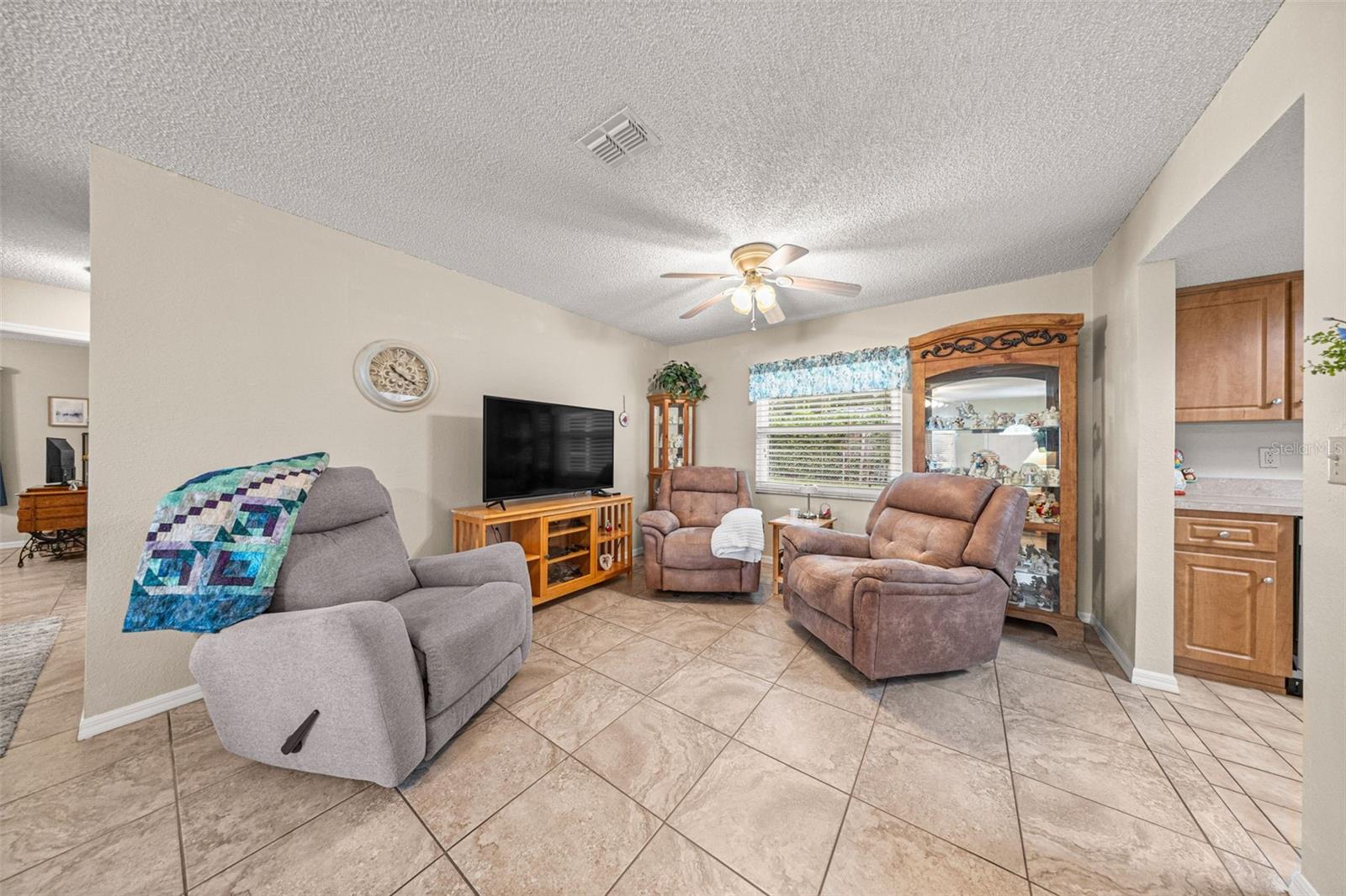 Image 4 of 38 For 10986 65th Avenue