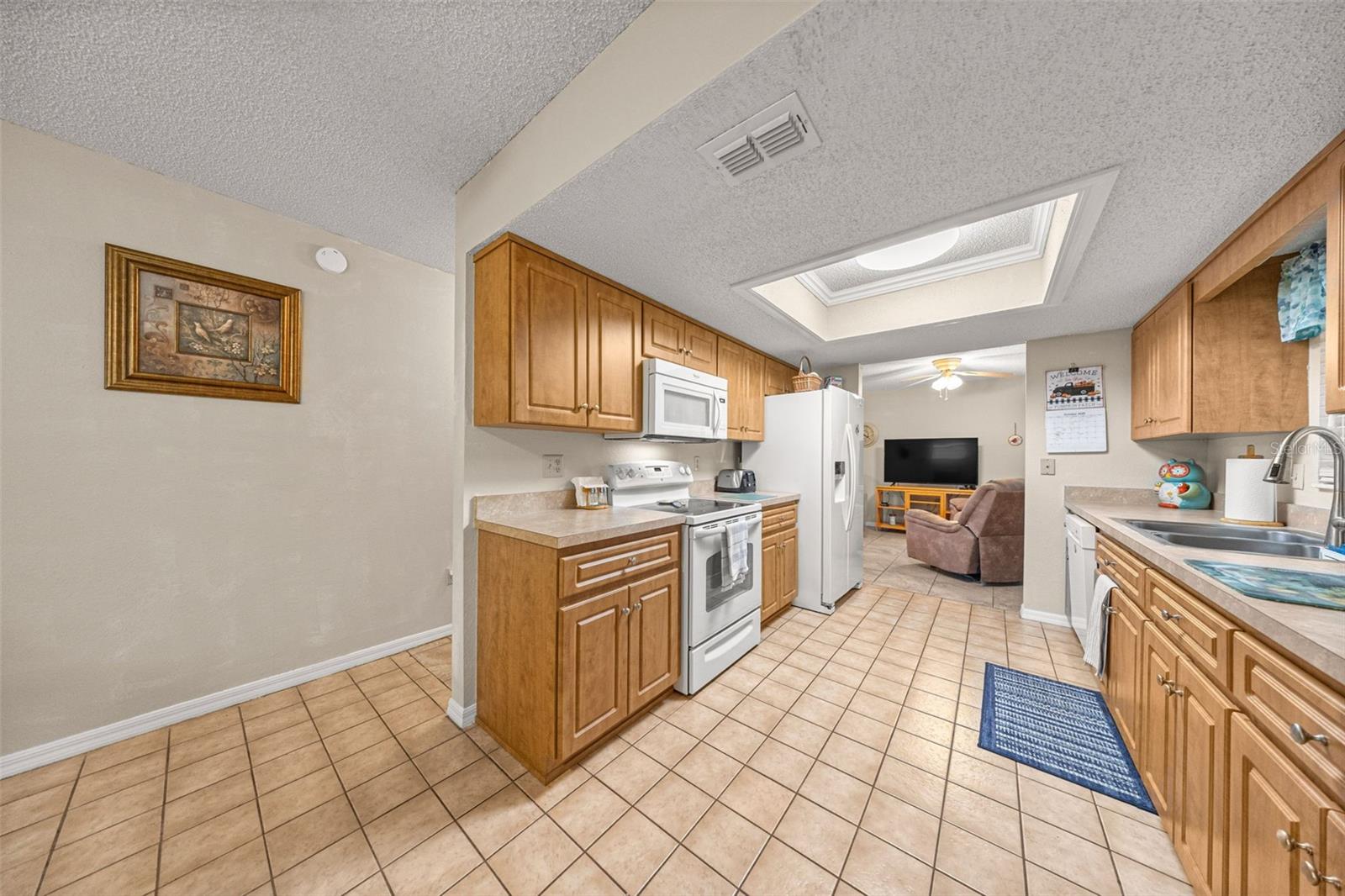 Image 9 of 38 For 10986 65th Avenue